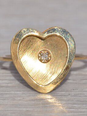 Vintage Diamond Heart Ring in 14k Yellow Gold